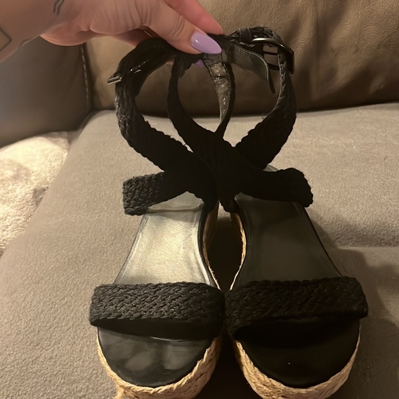 Black strappy sandal wedges - Picture 2 of 4